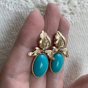 Turquoise flower oval floral earrings crystals